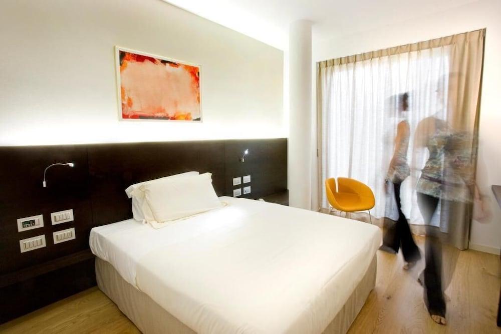 Mod 05 Bike Hotel 산드라 외부 사진