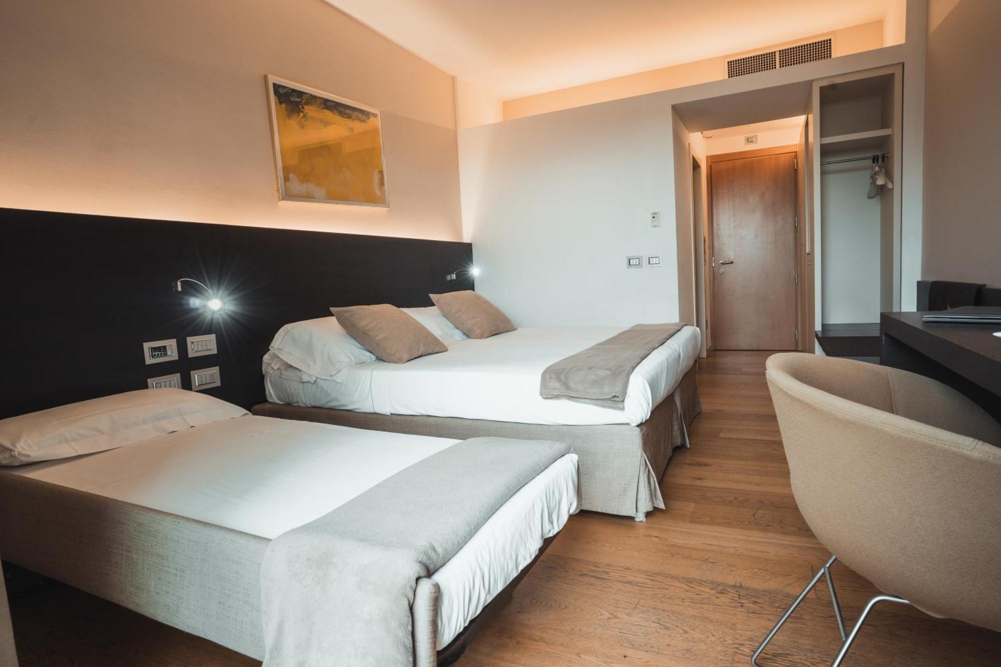 Mod 05 Bike Hotel 산드라 외부 사진