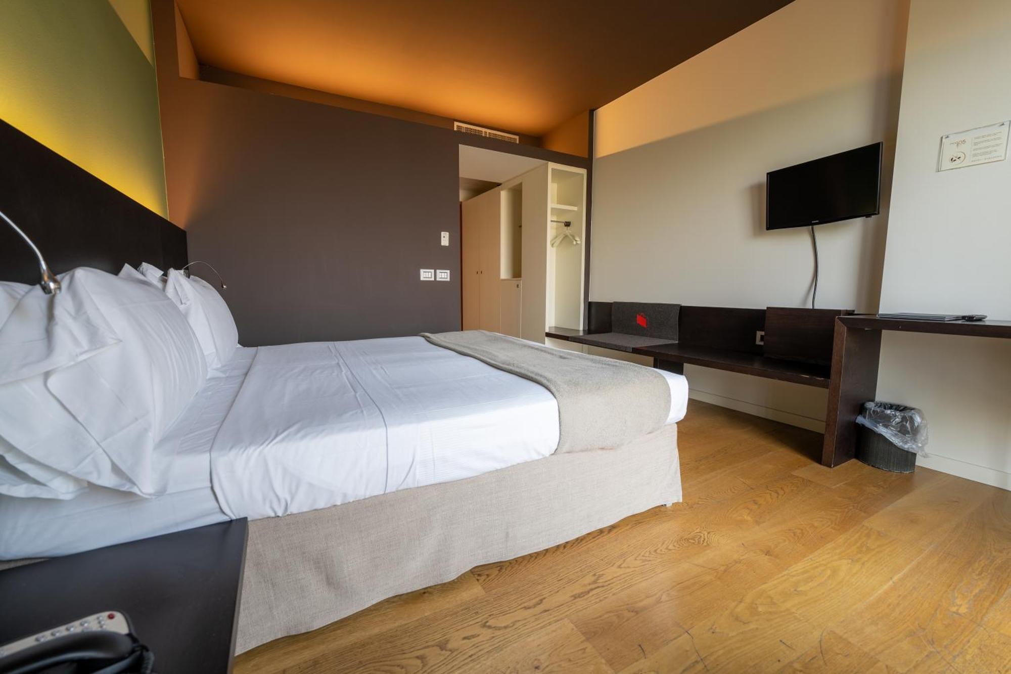 Mod 05 Bike Hotel 산드라 외부 사진
