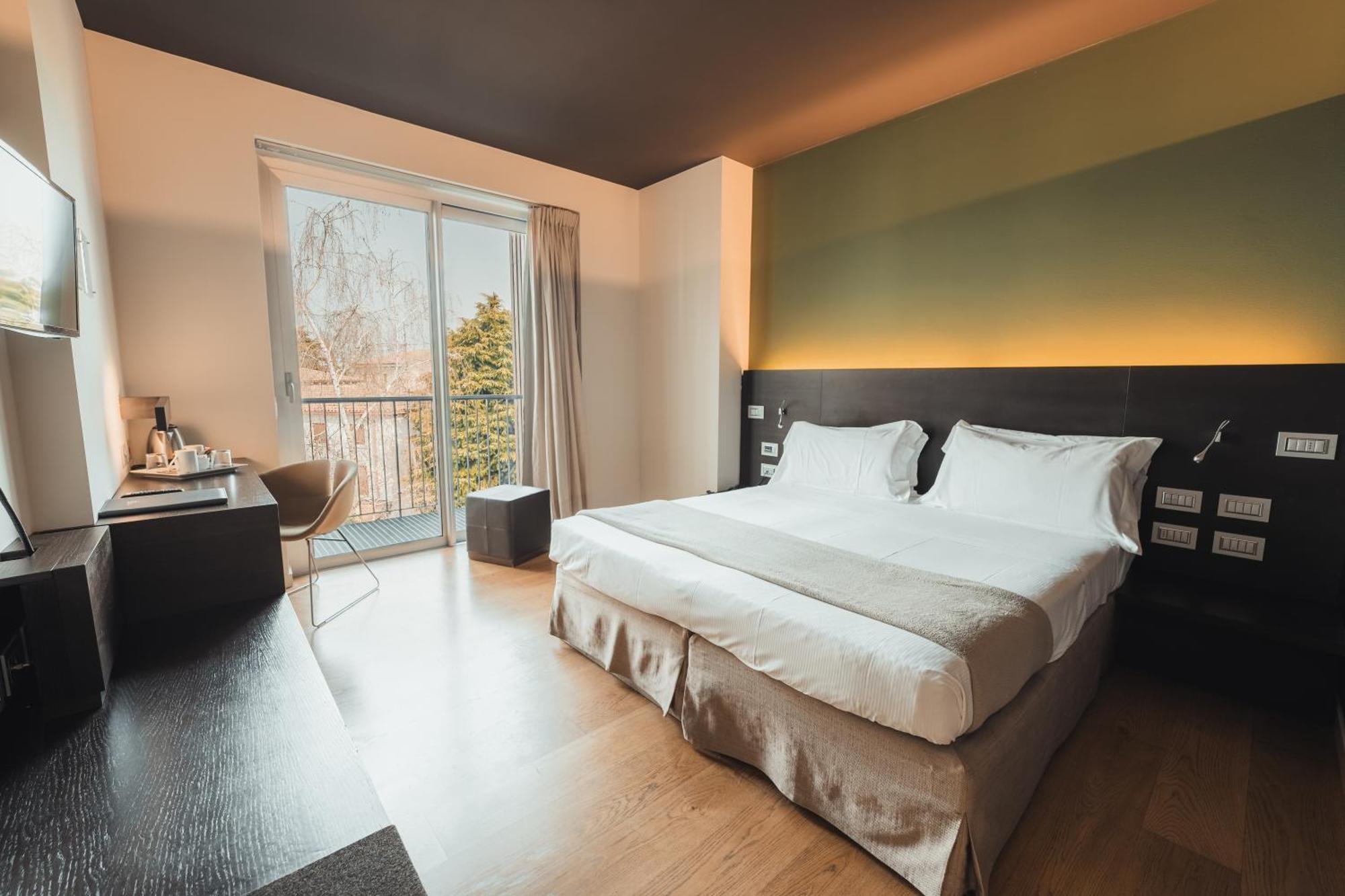 Mod 05 Bike Hotel 산드라 외부 사진